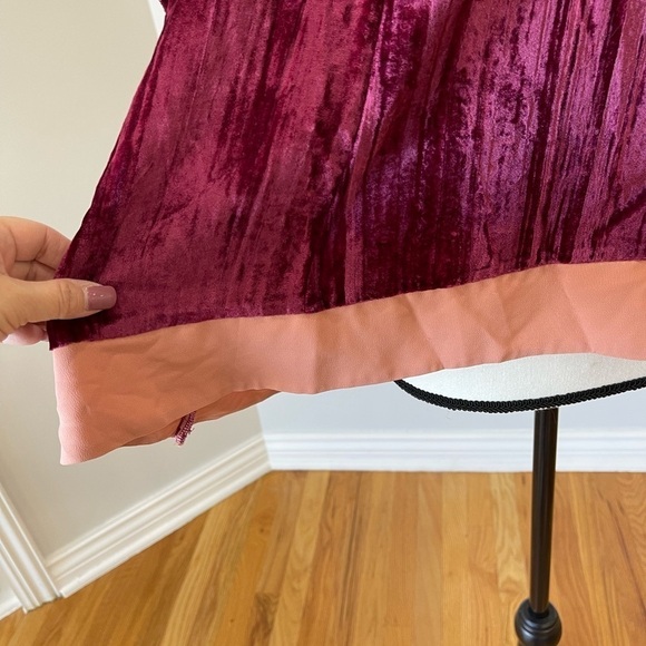 Anthropologie Maeve Velvet Swing Tee blouse size medium berry - Picture 8 of 12